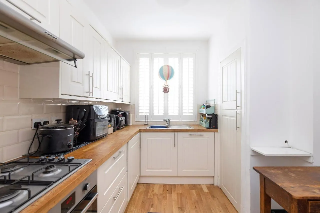Joivy Chic 1-Bed Flat In The Heart Of The Old Town Apartment Edinburgh
