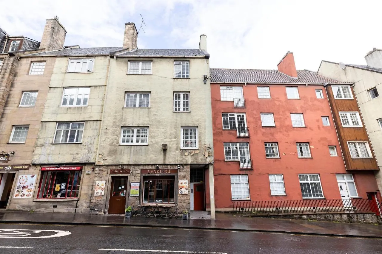 Joivy Chic 1-Bed Flat In The Heart Of The Old Town Lejlighed Edinburgh Storbritannien